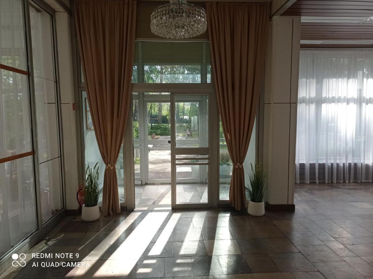 Krysztalowa Przystan Mrzeżyno Esterno foto